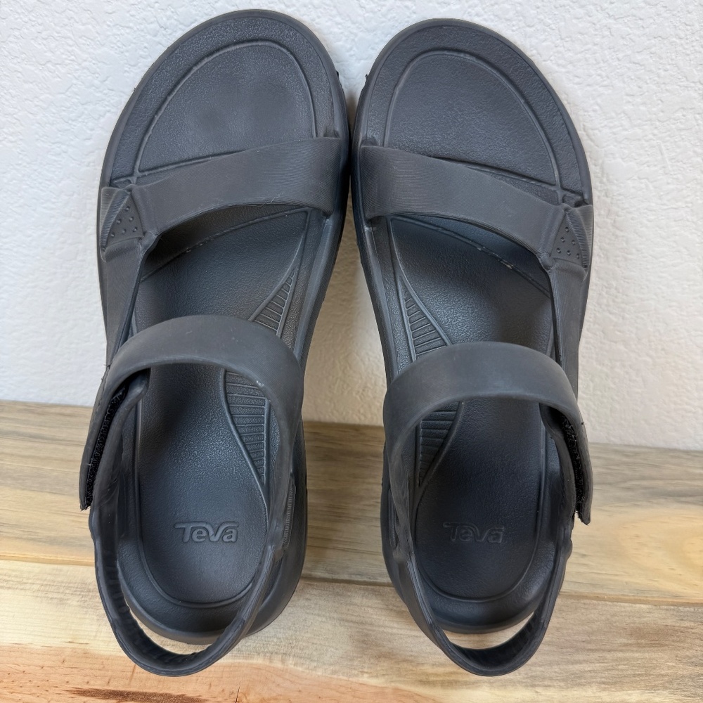 Teva Hurricane Drift Black Sandal Men's 9 Women's 11 Like New! Lightweight!